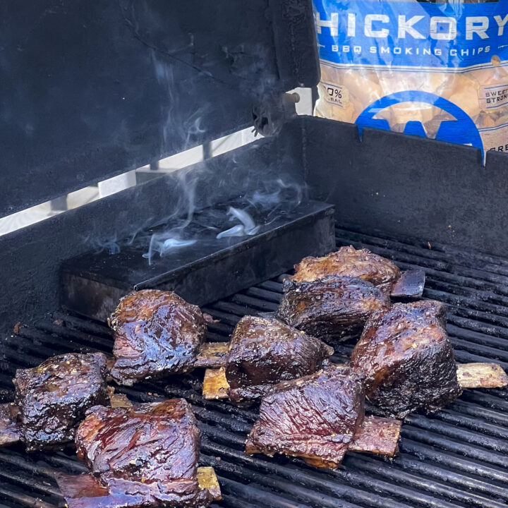 How to Grill Steak on a Charcoal Grill - Smoked BBQ Source